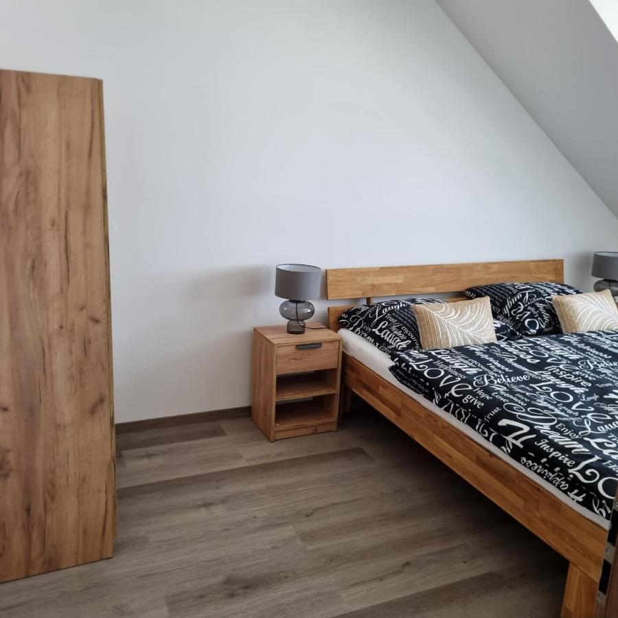 Cerna Ruze- Apartman 5 Pilzno Zewnętrze zdjęcie