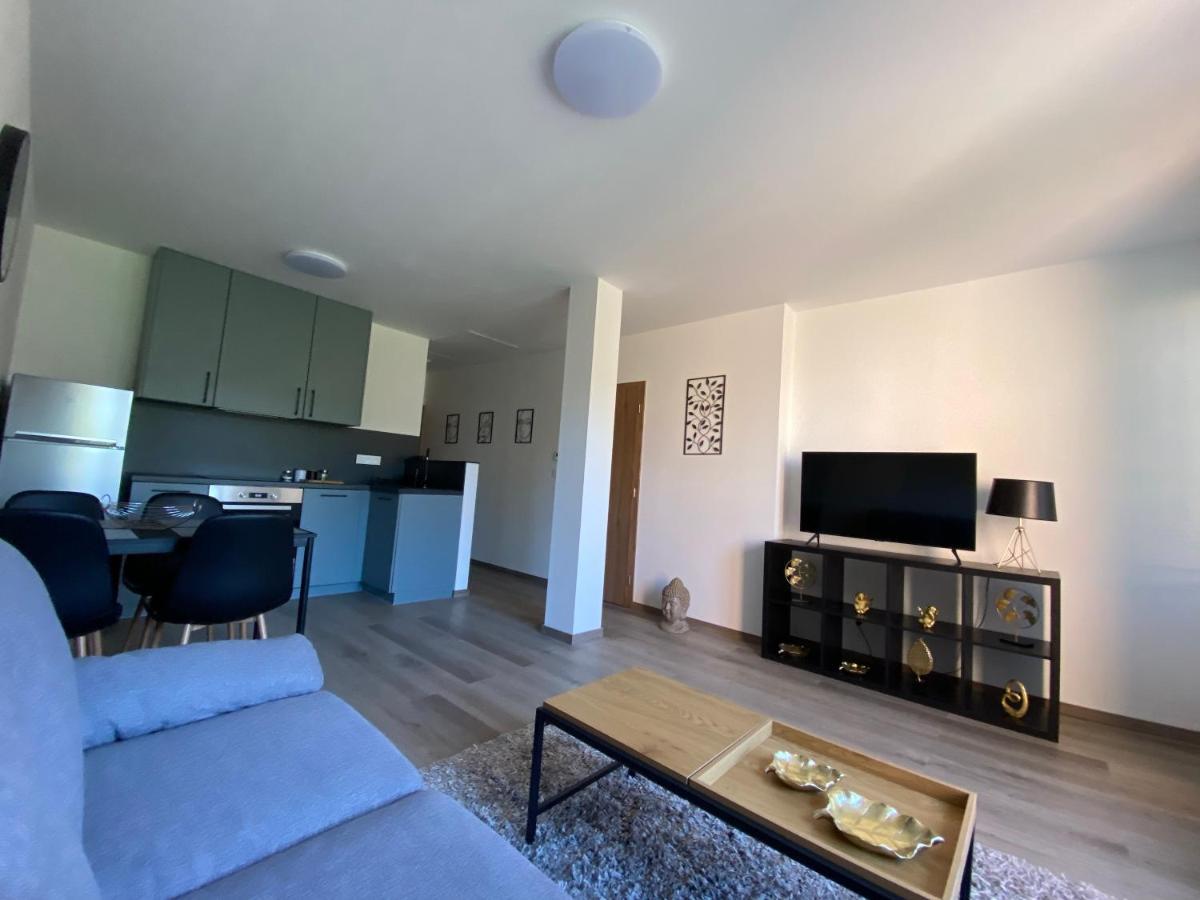 Cerna Ruze- Apartman 5 Pilzno Zewnętrze zdjęcie