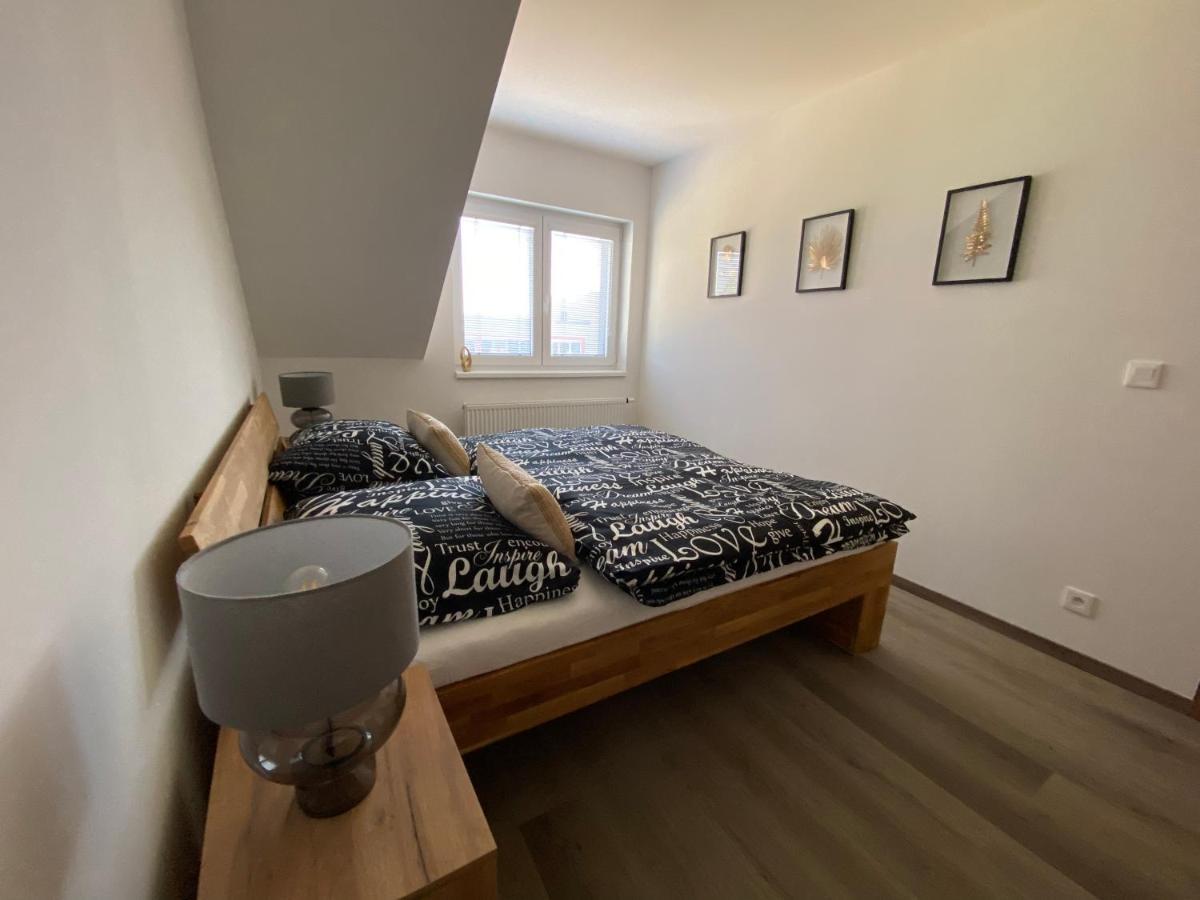 Cerna Ruze- Apartman 5 Pilzno Zewnętrze zdjęcie